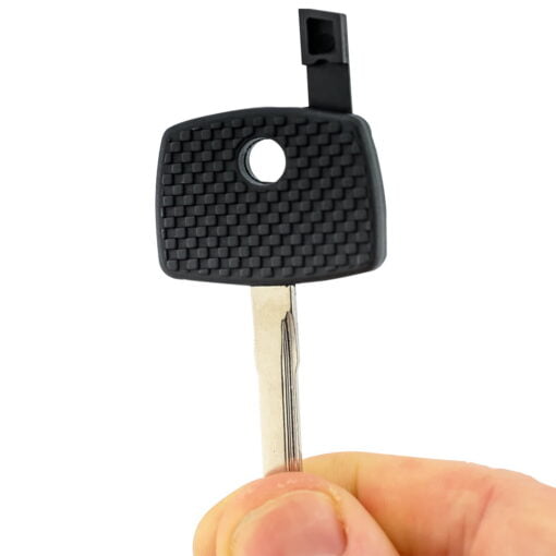 Mercedes Benz Vito, Actros, Sprinter HU64 Car Key Replacement - Image 5